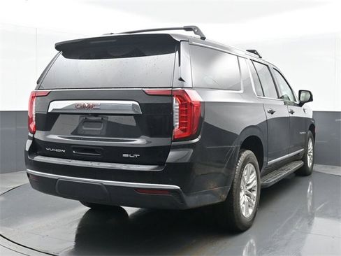 Used 2021 GMC Yukon XL SLT w/ SLT Luxury Plus Package image 18