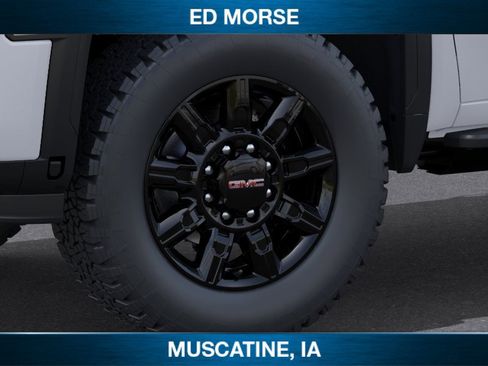 New 2026 GMC Sierra 2500 AT4 w/ AT4 Premium Plus Package AWD/4WD image 9