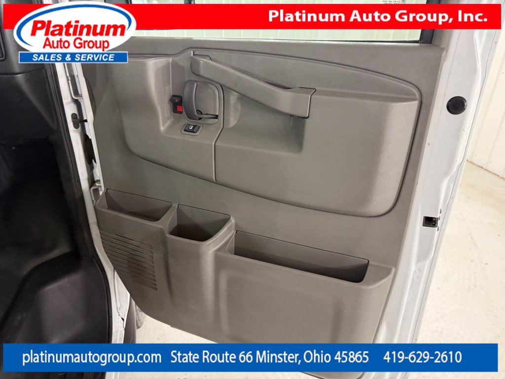Used 2020 Chevrolet Express 3500 Extended w/ Driver Convenience Package RWD image 41