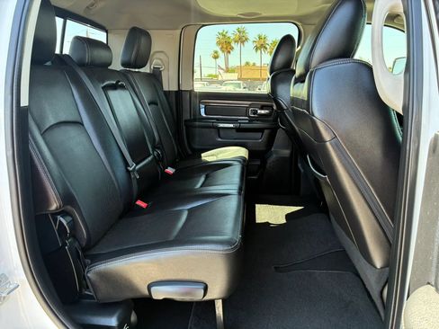 Used 2016 RAM 2500 Laramie w/ Convenience Group AWD/4WD image 21