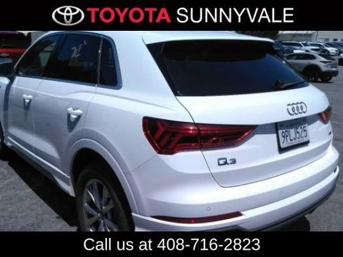 Used 2025 Audi Q3 2.0T Premium AWD/4WD image 2