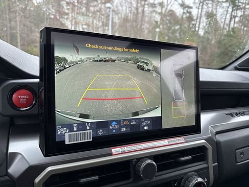 New 2025 Toyota Tacoma TRD Off-Road image 19