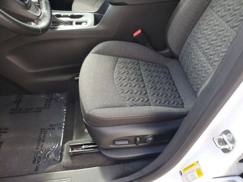 Used 2024 Chevrolet Equinox LT w/ LPO, Cargo Package FWD image 21