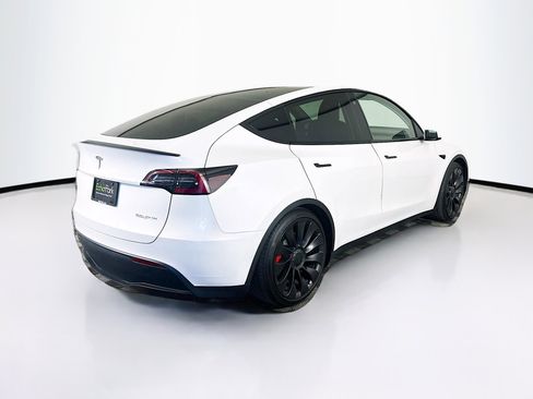 Used 2023 Tesla Model Y Performance AWD/4WD image 9