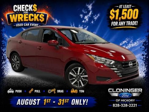 Used 2025 Nissan Versa SV w/ Trunk Package FWD image 1