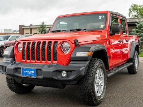 Used 2020 Jeep Gladiator Sport w/ Quick Order Package 24S AWD/4WD image 2