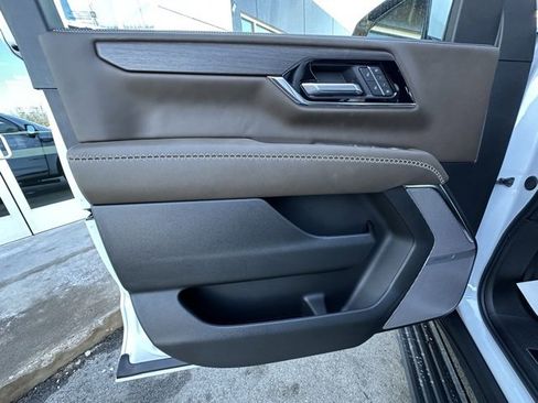 New 2026 GMC Yukon XL Denali Ultimate w/ LPO, Floor Liner Package image 14