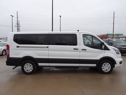 Used 2023 Ford Transit 350 XLT image 4