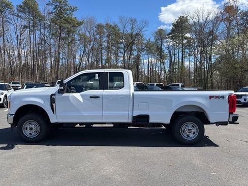 New 2026 Ford F250 XL w/ FX4 Off-Road Package AWD/4WD image 2