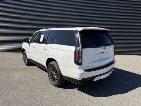 Used 2024 Cadillac Escalade V image 3