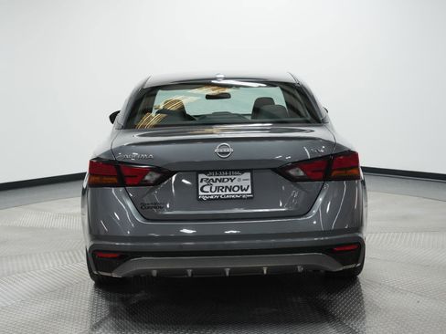 Used 2024 Nissan Altima 2.5 SV image 7