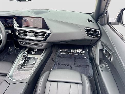 Used 2023 BMW Z4 sDrive30i w/ Premium Package image 23