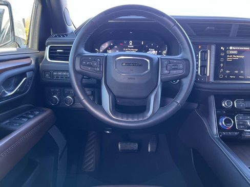 Used 2024 GMC Yukon XL Denali Ultimate image 14