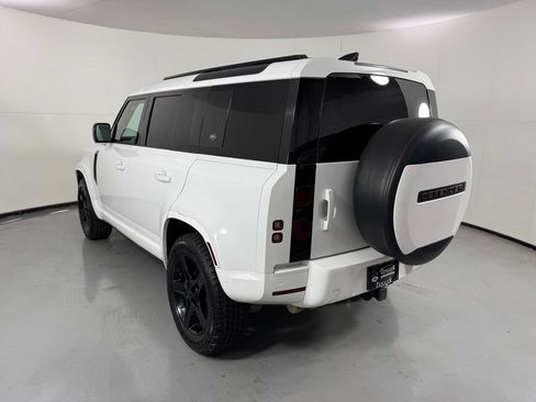 Used 2020 Land Rover Defender 110 S AWD/4WD image 9