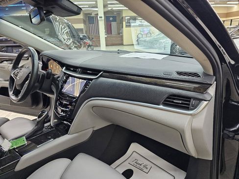Used 2013 Cadillac XTS Premium FWD image 20