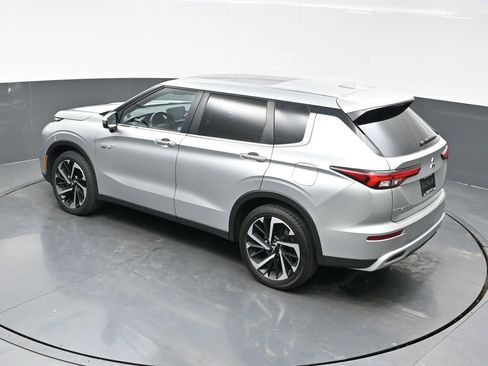 Used 2024 Mitsubishi Outlander SE image 45