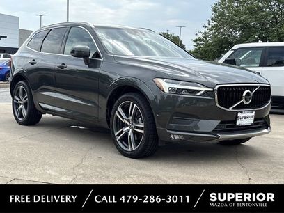 Used 2019 Volvo XC60 T5 Momentum w/ Multimedia Package