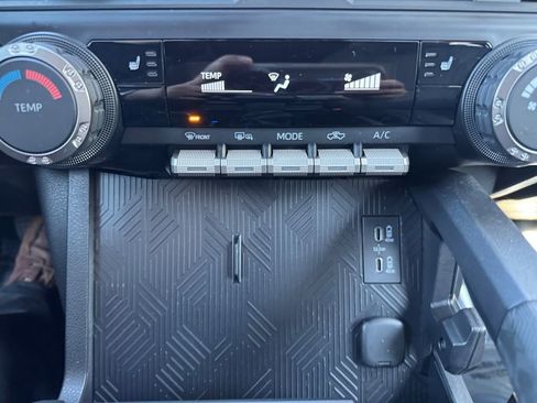 Used 2025 Toyota Tacoma SR5 image 23