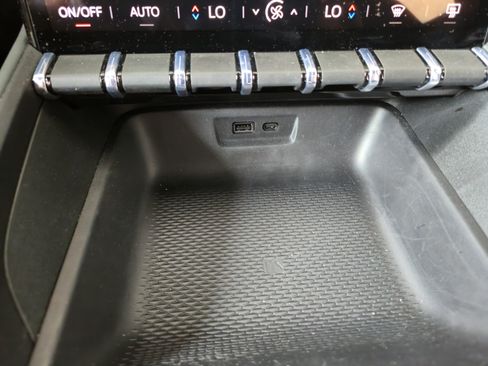 Used 2026 GMC Terrain AT4 w/ Convenience Package III AWD/4WD image 21