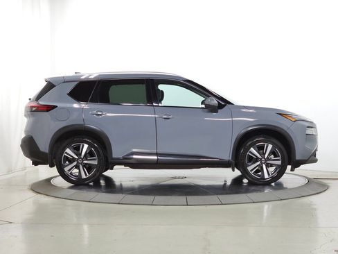 Used 2021 Nissan Rogue SL w/ Premium Package AWD/4WD image 12