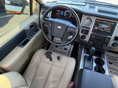 Used 2015 Ford Expedition EL XLT w/ Equipment Group 202A AWD/4WD image 14