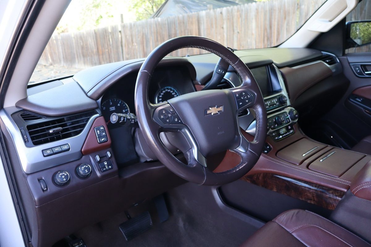 Used 2018 Chevrolet Tahoe Premier AWD/4WD image 15