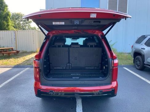 Used 2025 Toyota Sequoia Limited w/ Tow Technology Package AWD/4WD image 7