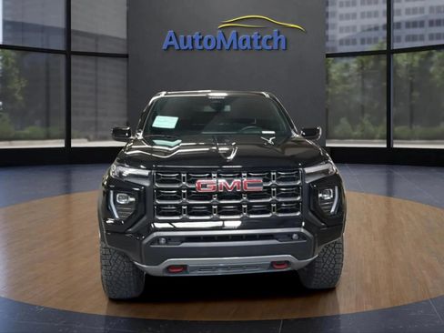 Used 2024 GMC Canyon AT4 AWD/4WD image 3