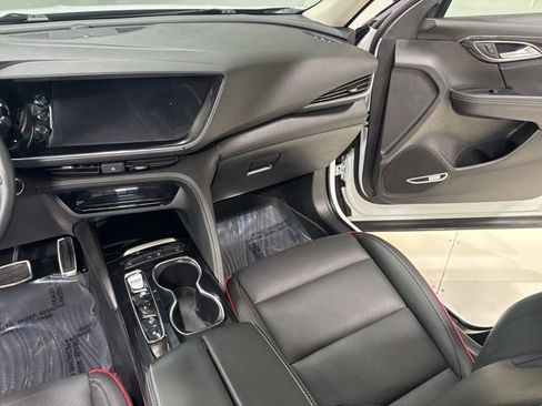 Used 2022 Buick Envision Essence w/ Technology Package I image 23