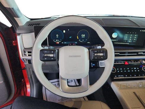 Used 2025 Hyundai Santa Fe Calligraphy image 18