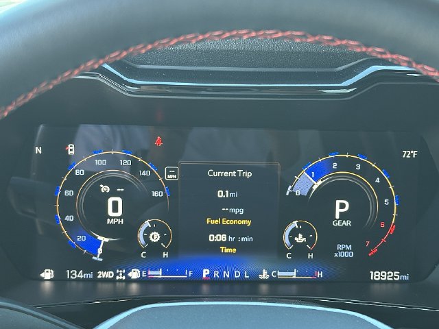 Used 2024 Chevrolet Colorado Z71 w/ Z71 Convenience Package 2 AWD/4WD image 24