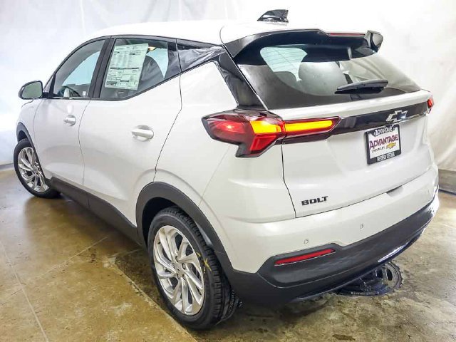 New 2027 Chevrolet Bolt LT FWD image 7