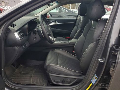 Used 2020 Genesis G70 2.0T w/ Elite Package image 16