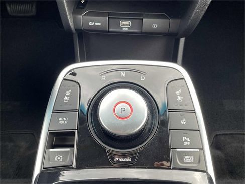 Used 2020 Kia Niro EX Premium w/ Cold Weather Package image 10