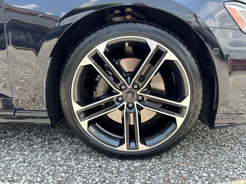 Used 2025 Audi A8 L 3.0T AWD/4WD image 42