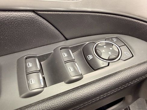 Used 2017 Ford Explorer XLT w/ Equipment Group 202A image 22