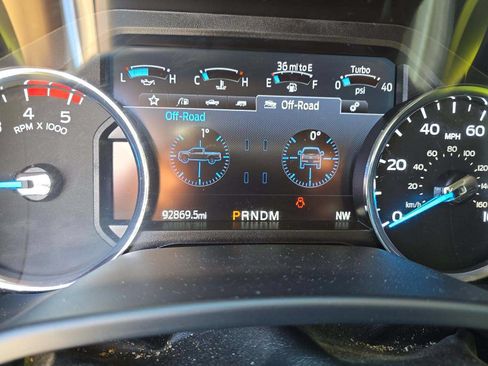 Used 2021 Ford F250 Lariat w/ Lariat Value Package AWD/4WD image 8