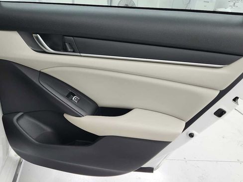 Used 2020 Honda Accord EX image 20