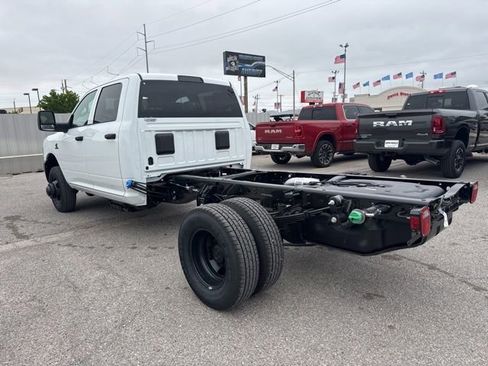 New 2026 RAM 3500 Tradesman AWD/4WD image 4