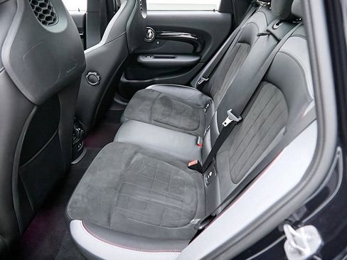 Used 2022 MINI Cooper Clubman John Cooper Works image 26