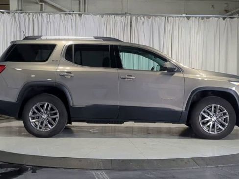 Used 2019 GMC Acadia SLT image 11