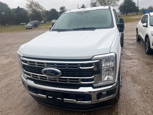 New 2026 Ford F350 XL w/ XL Chrome Package image 2