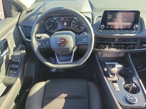 New 2026 Nissan Rogue SV AWD/4WD image 9
