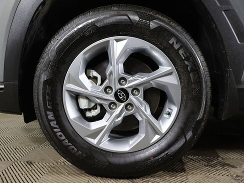 Used 2024 Hyundai Tucson SE image 17