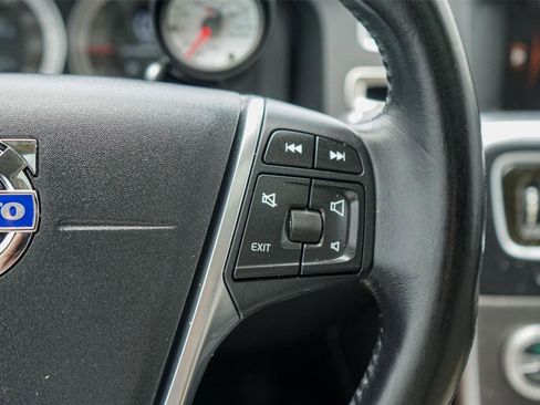 Used 2013 Volvo S60 T5 image 16