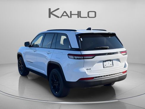 New 2026 Jeep Grand Cherokee Altitude AWD/4WD image 2