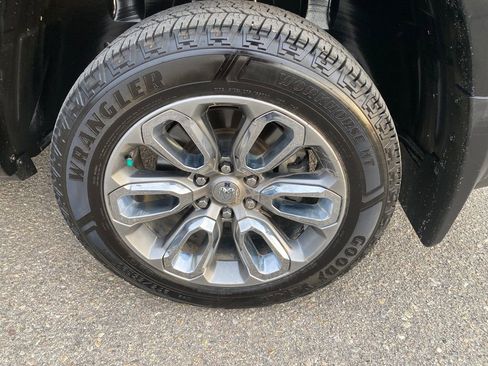 Used 2022 RAM 1500 Limited AWD/4WD image 29