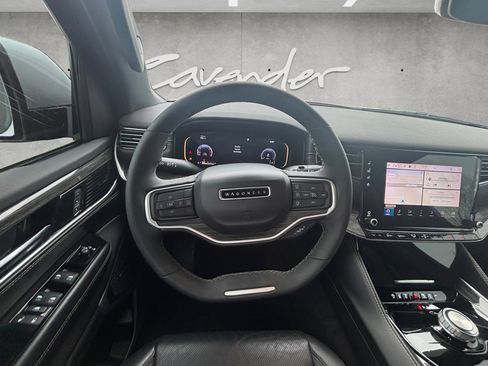 Used 2022 Jeep Wagoneer Series III image 21