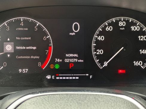 Used 2025 Honda Civic Sport image 19
