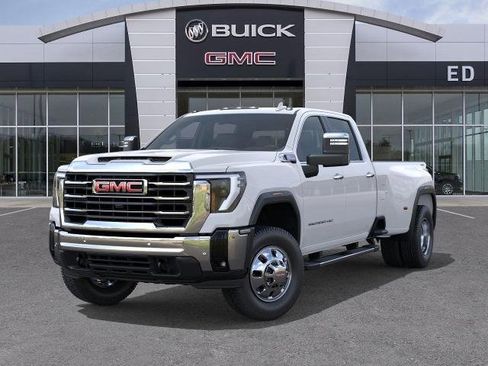 New 2026 GMC Sierra 3500 SLT w/ SLT Premium Package image 6